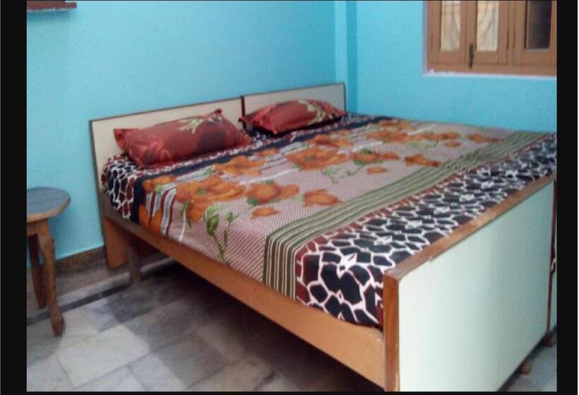 فندق Priti Guest House By Wb Inn