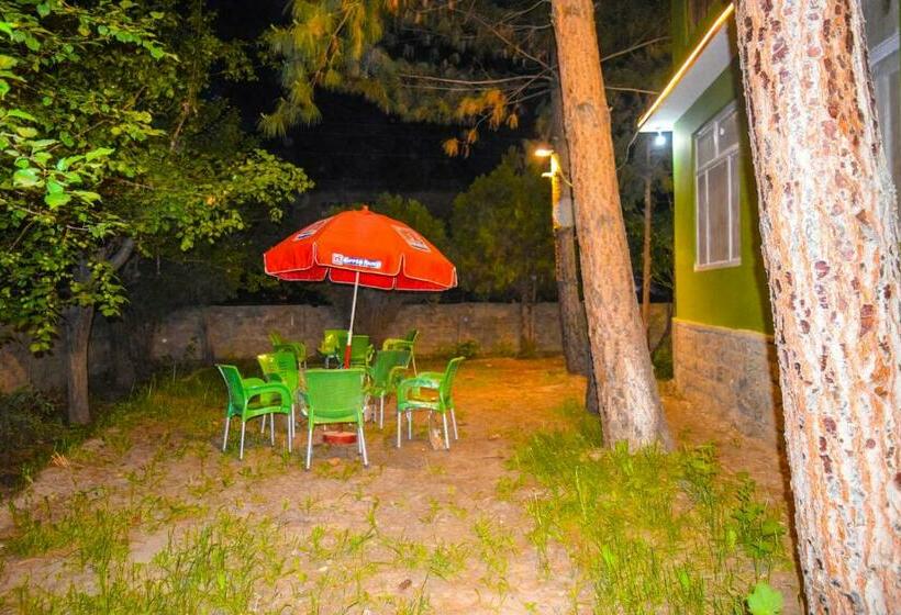 Pensiune Mehman Sarai مہمان سرائے Skardu