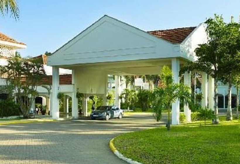 ペンション Sarova Whitesands Beach Resort And Spa With Amazing View