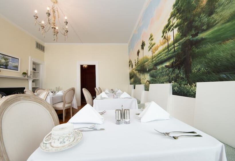 住宿加早餐  The Edenton Collection Captain S Quarters Inn