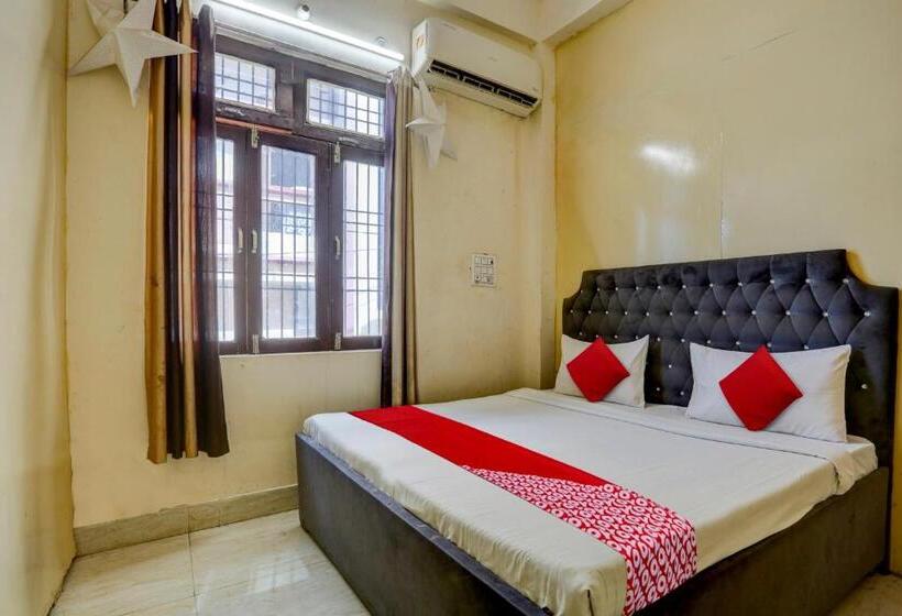 ホテル O Mannat
