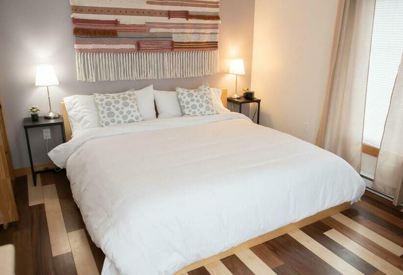 Общежитие Pepperell Place Inn Inc