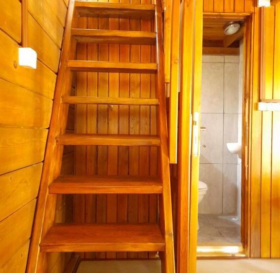 تختخواب و صبحانه Endemik Bungalov