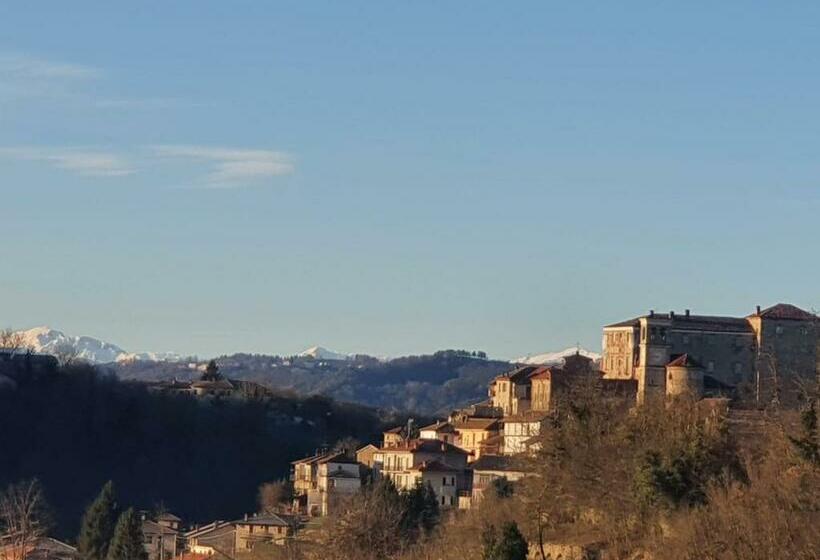 مبيت وإفطار Villa Alta Langa