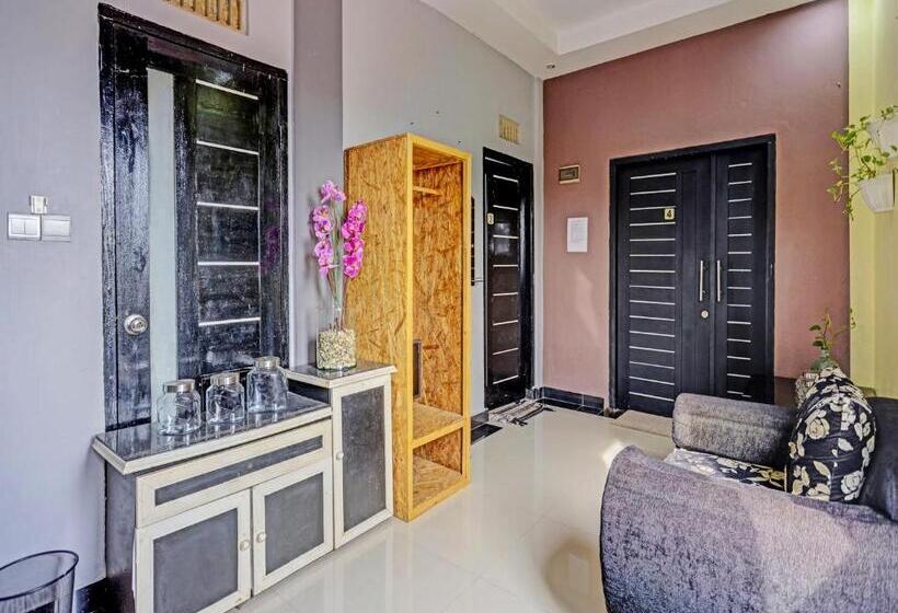 בית מלון כפרי Oyo 91363 Lia Stay Syariah