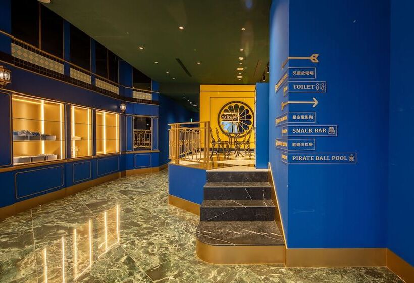 Roaders Plus Hotel   Theme