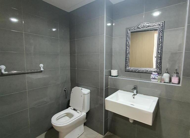 Kuantan Imperium Seaview Cityview By Avenzee
