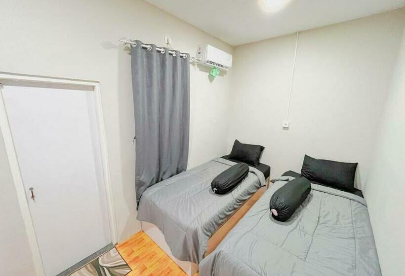 پانسیون Azalea Guest House Syariah Tanjung Tabalong