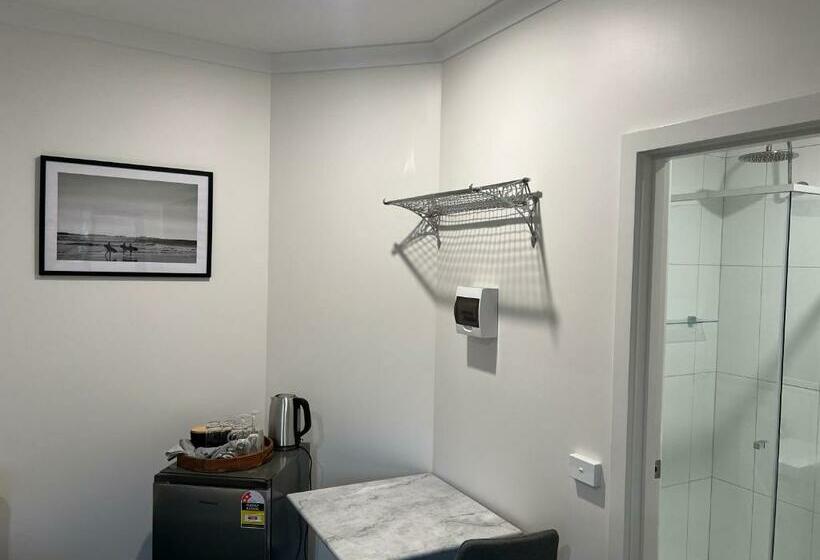Bendigo Botanic Motel  With King Beds Refurbished 2022