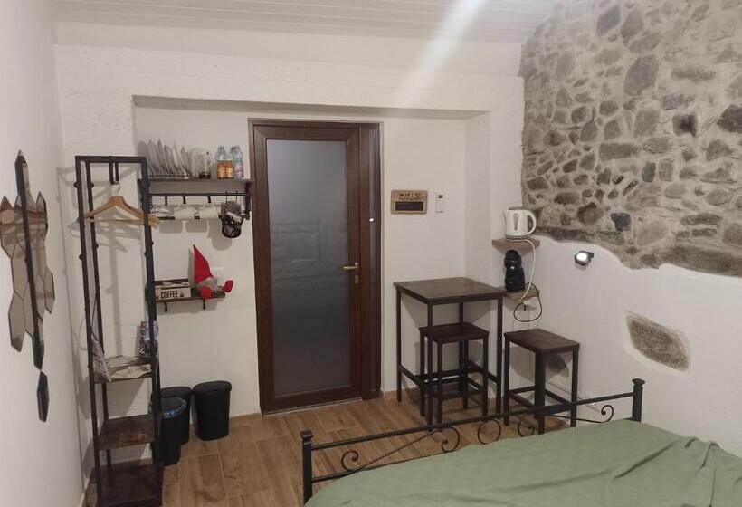 B&b 503 Di Alessio E Orsola