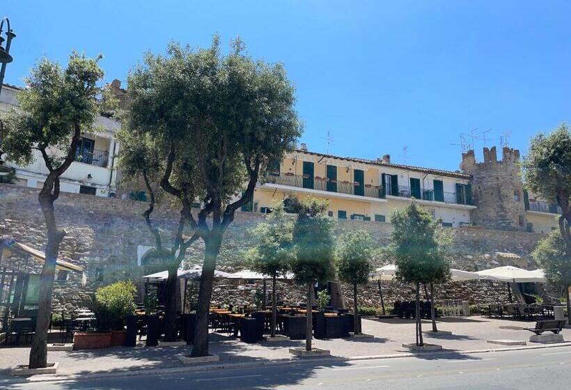 צימר Off House Borgo Suite, Nettuno   2025 Giubileo