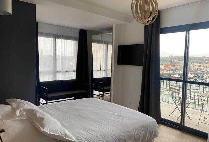 هتل La Tour Aux Crabes Près De La Plage