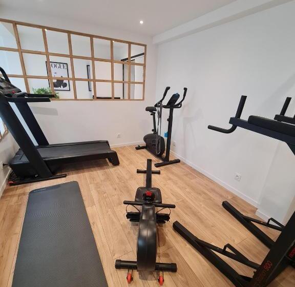 هتل La Tour Aux Crabes Près De La Plage