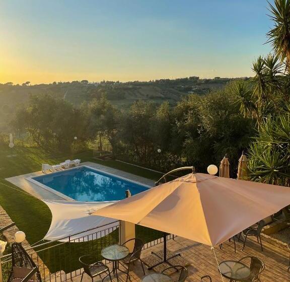 استراحتگاه Villa Aurora
