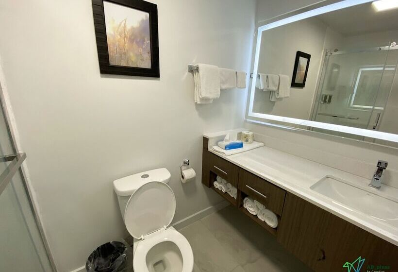 هتل Glengarry Extended Stays