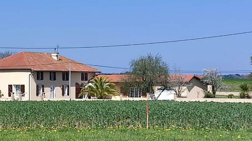 بنسيون Le Domaine De Laurolie