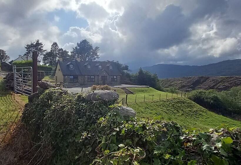 Cuckoo Tree House Glengarriff Beara Peninsula