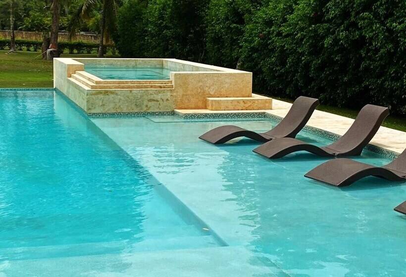 Srvittinivillas Brroe 27/  Resorts Villas/ Espacius   Modern Great