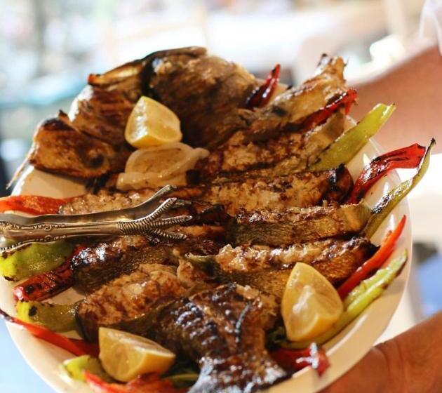هتل Fish Time Ksamil