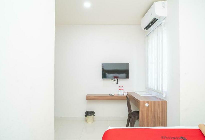 Szálloda Reddoorz Plus @ Jalan Pemuda Timur Bojonegoro