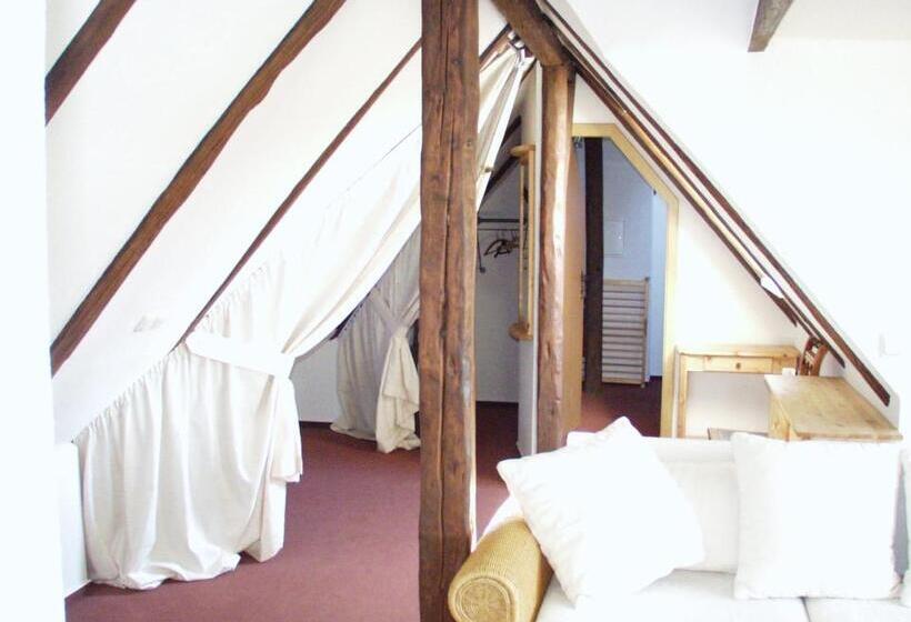 Restaurant Und Pension Zur Nassen Ecke