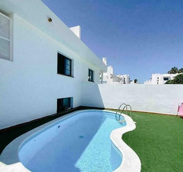 هاستل Long Beach Surf House