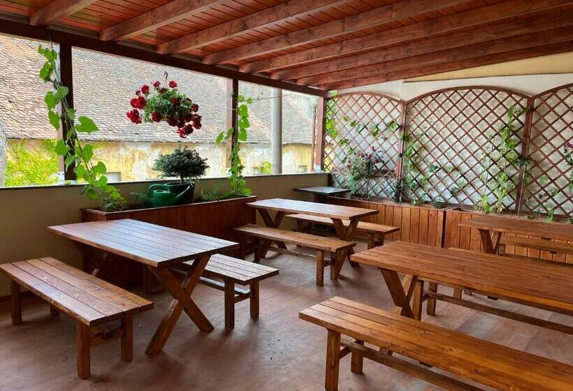 تختخواب و صبحانه Vt6 House & Restaurant