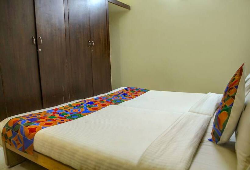 Fabhotel Hibiscus Stays   Nr Sholinganallur Water Lake & Vgp Aqua Kingdom