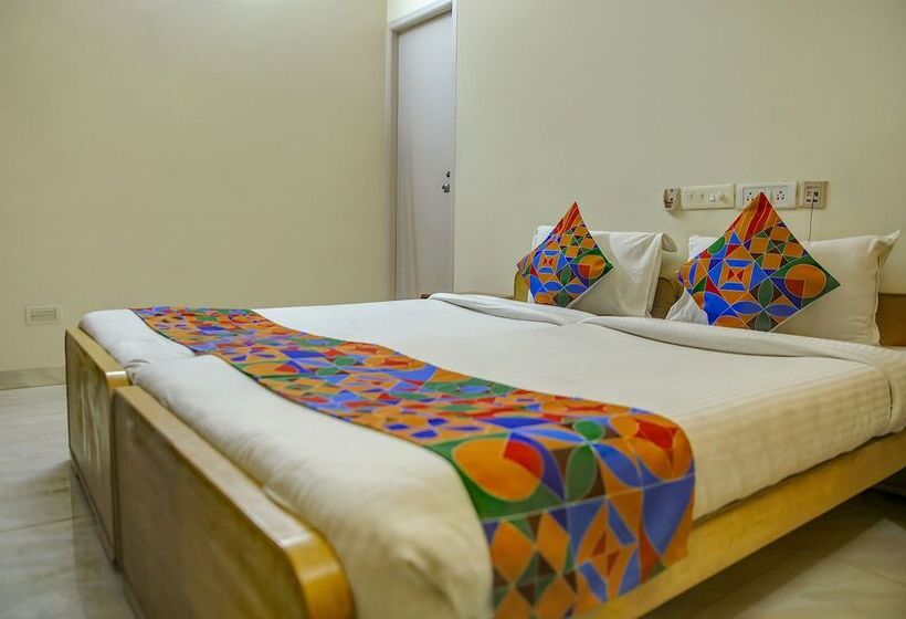Fabhotel Hibiscus Stays   Nr Sholinganallur Water Lake & Vgp Aqua Kingdom