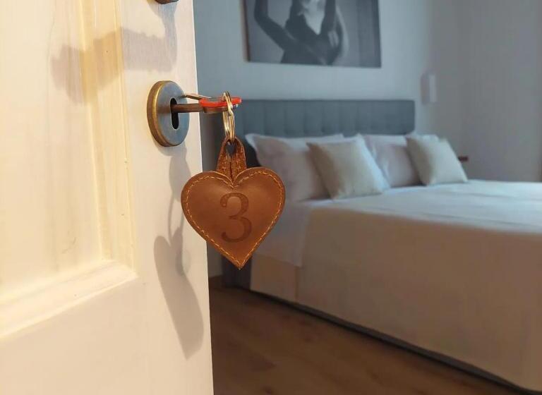 פנסיון Federico Ii   Rooms And Breakfast