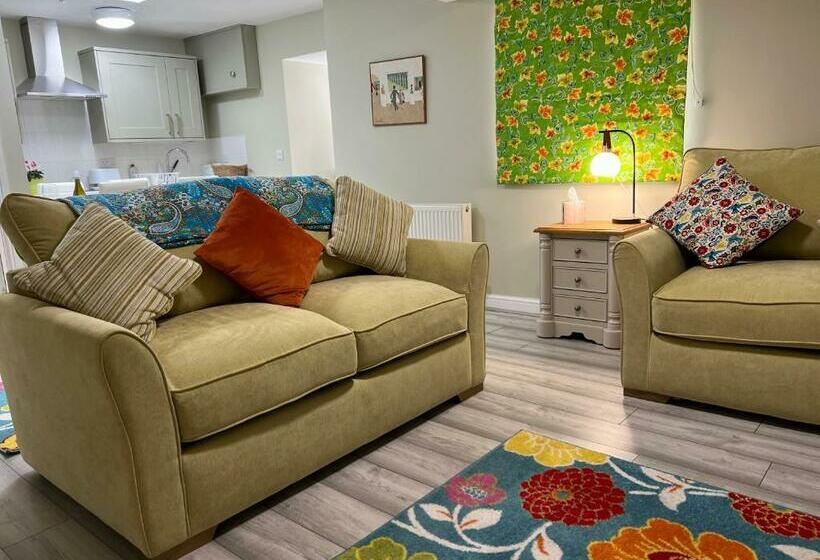 بنسيون Pentre Cerrig Country House