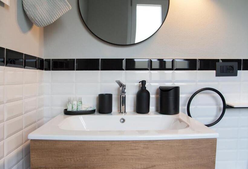 צימר Moncrivel Rooms & Relax