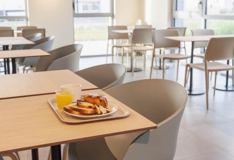 فندق Ibis Budget Mont De Marsan