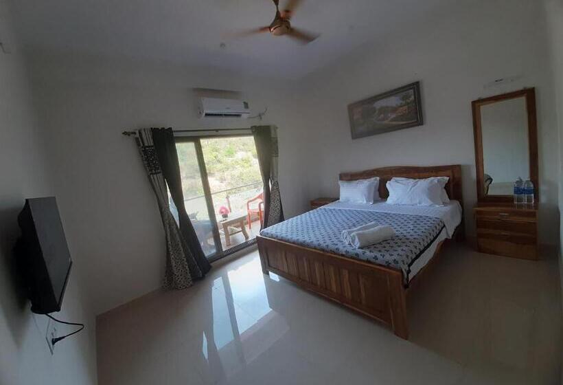 בית מלון כפרי Kavijay Sea View