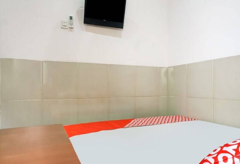 هتل Oyo 91316 Hh Guest House Makassar