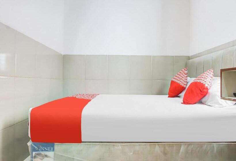 هتل Oyo 91316 Hh Guest House Makassar