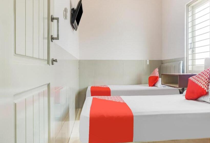 هتل Oyo 91316 Hh Guest House Makassar