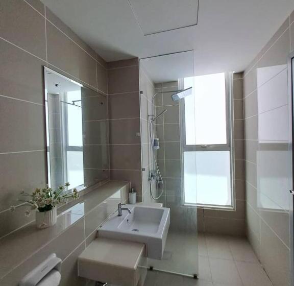 Paradise Suite At Sutera Avenue