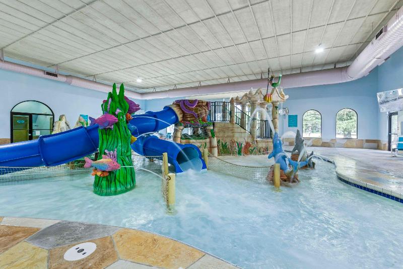 Atlantis Family Waterpark Hotel, Ascend Hotel Collection