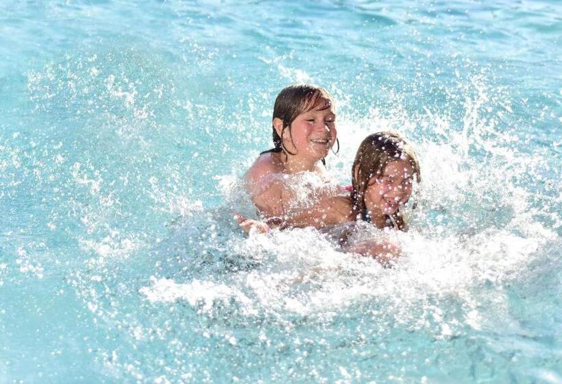 Atlantis Family Waterpark Hotel, Ascend Hotel Collection