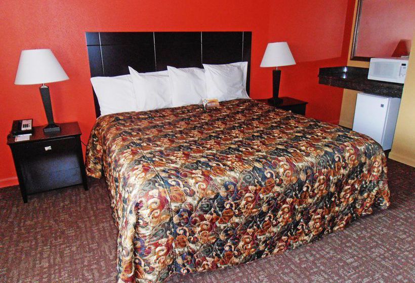 فندق Aloha Inn & Suites