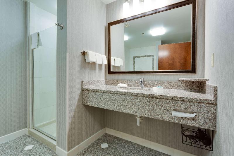 فندق Drury Inn & Suites St. Louis/o Fallon, Il