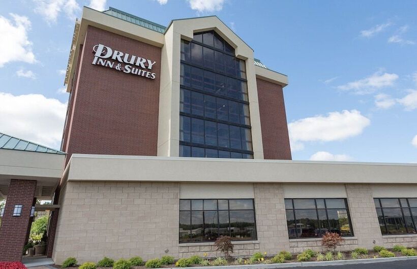 בית מלון כפרי Drury Inn & Suites St Louis Southwest