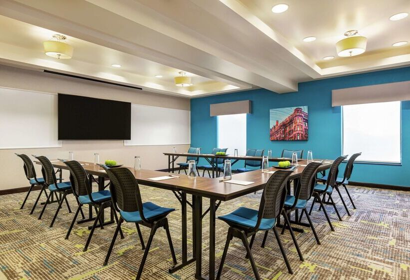 ホテル Hampton Inn & Suites York South