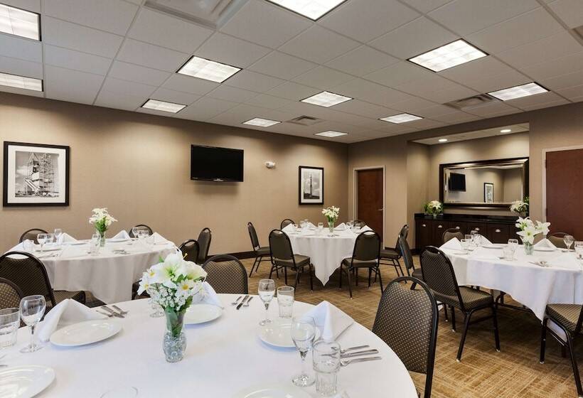 هتل Homewood Suites By Hilton Huntsville   Downtown, Al