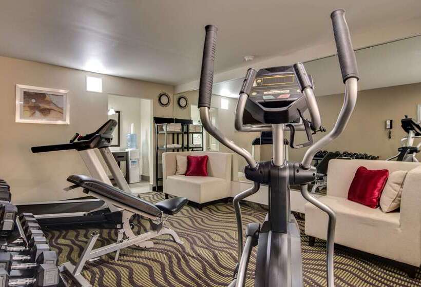 فندق Quality Inn & Suites Athens University Area