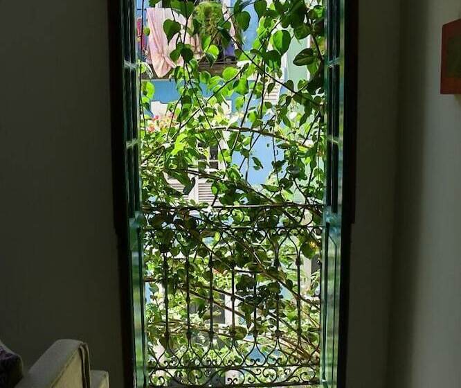 Tamboleiros Hotel & Hostel