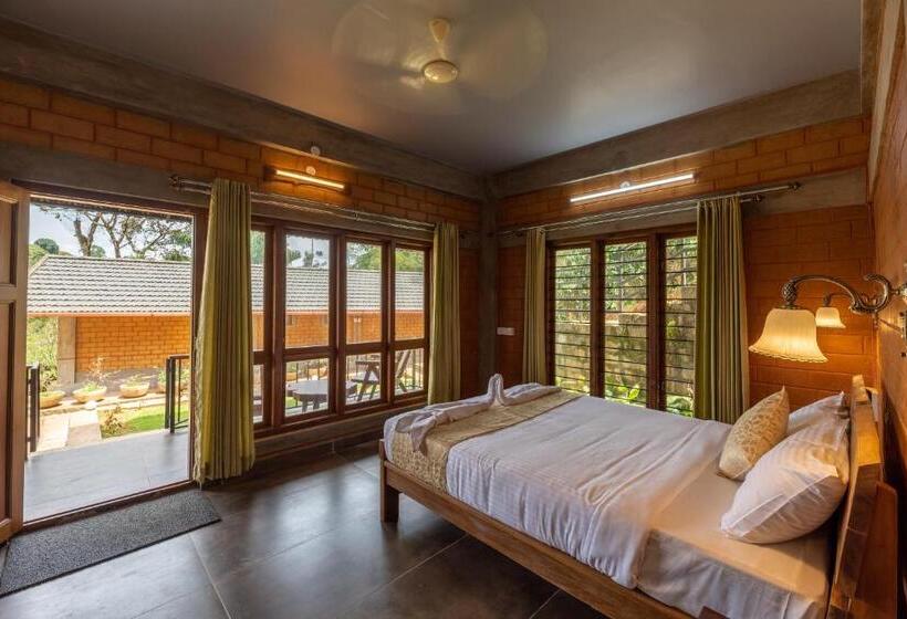 민박 Lily, Scenic 1 Br Cottage With Pool By Roamhome