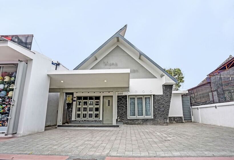 فندق Oyo 91618  Nawangwulan