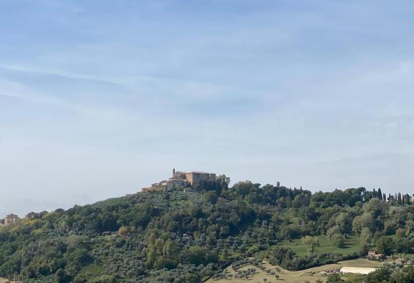 فندق صغير Locanda Le Ginestre